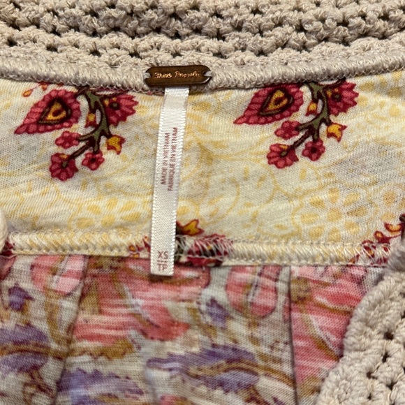 Free People Leilani Top ~ Floral Cream & Pink - Picture 9 of 12